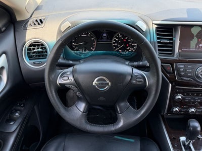 2016 Nissan Pathfinder Platinum / One Owner