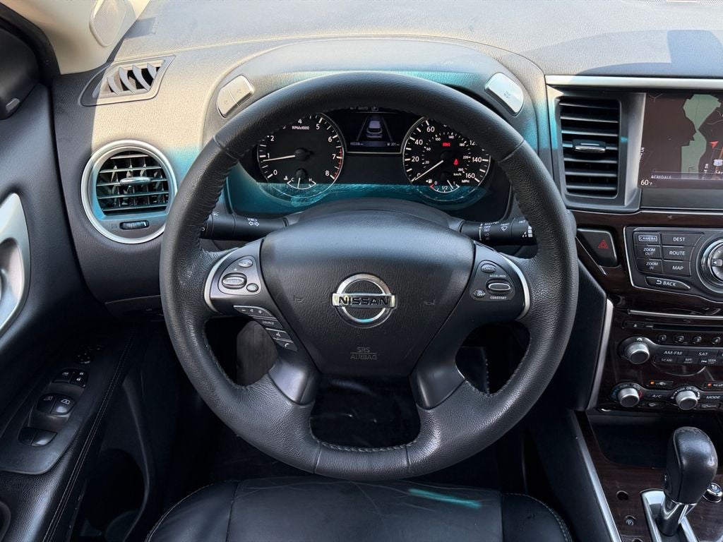 2016 Nissan Pathfinder Platinum / One Owner