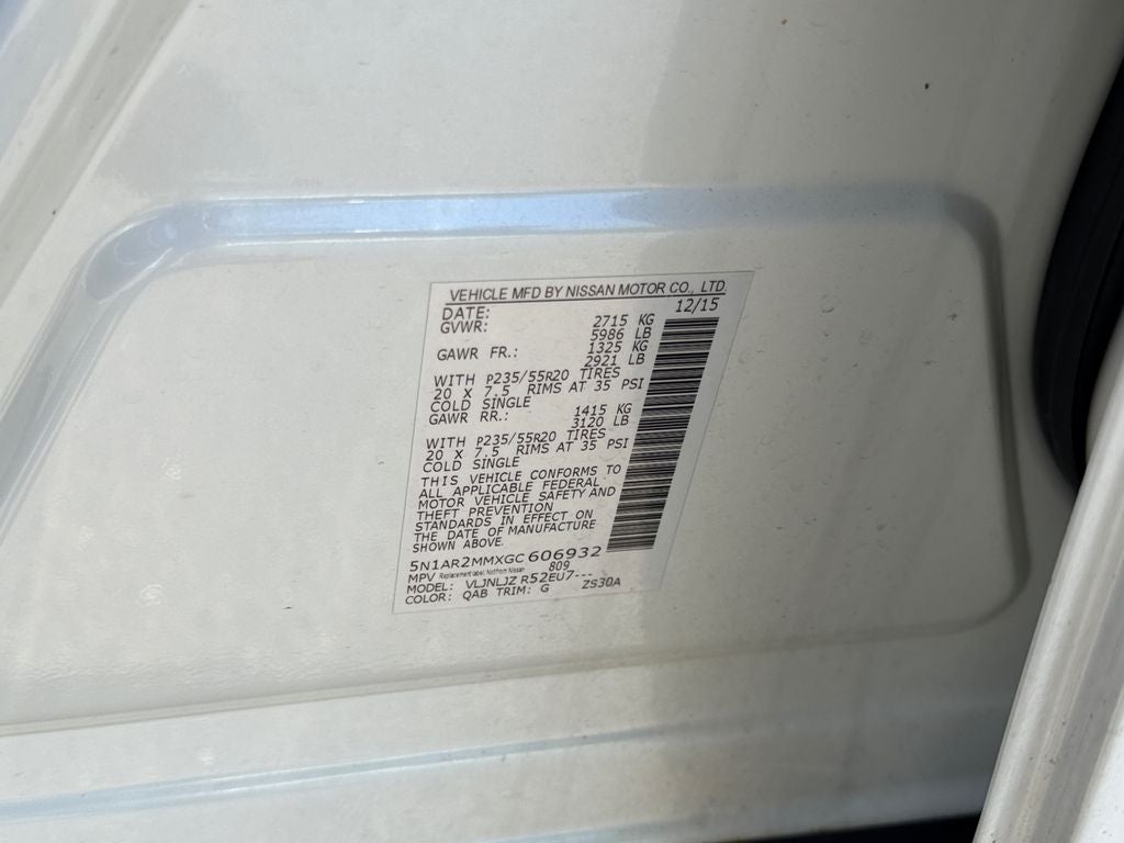 2016 Nissan Pathfinder Platinum / One Owner