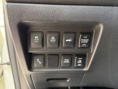 2016 Nissan Pathfinder Platinum / One Owner