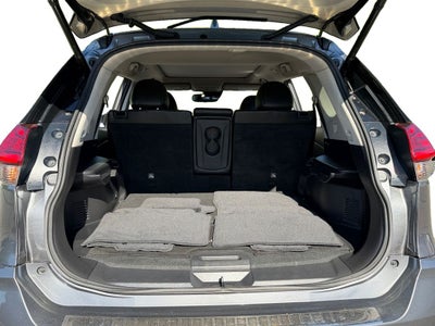 2017 Nissan Rogue SL / Premium Package / AWD