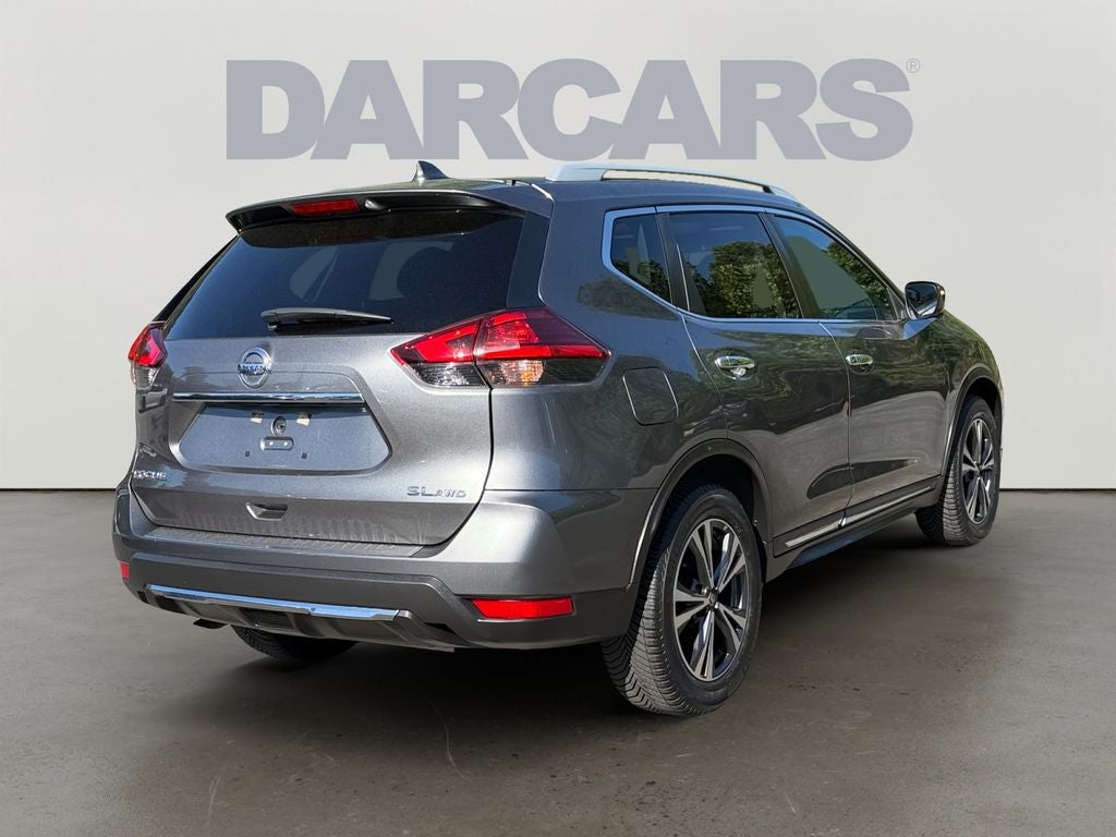 2017 Nissan Rogue SL / Premium Package / AWD