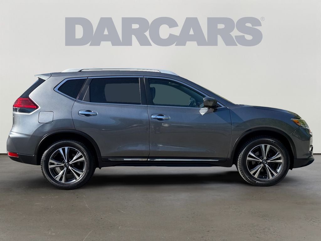 2017 Nissan Rogue SL / Premium Package / AWD