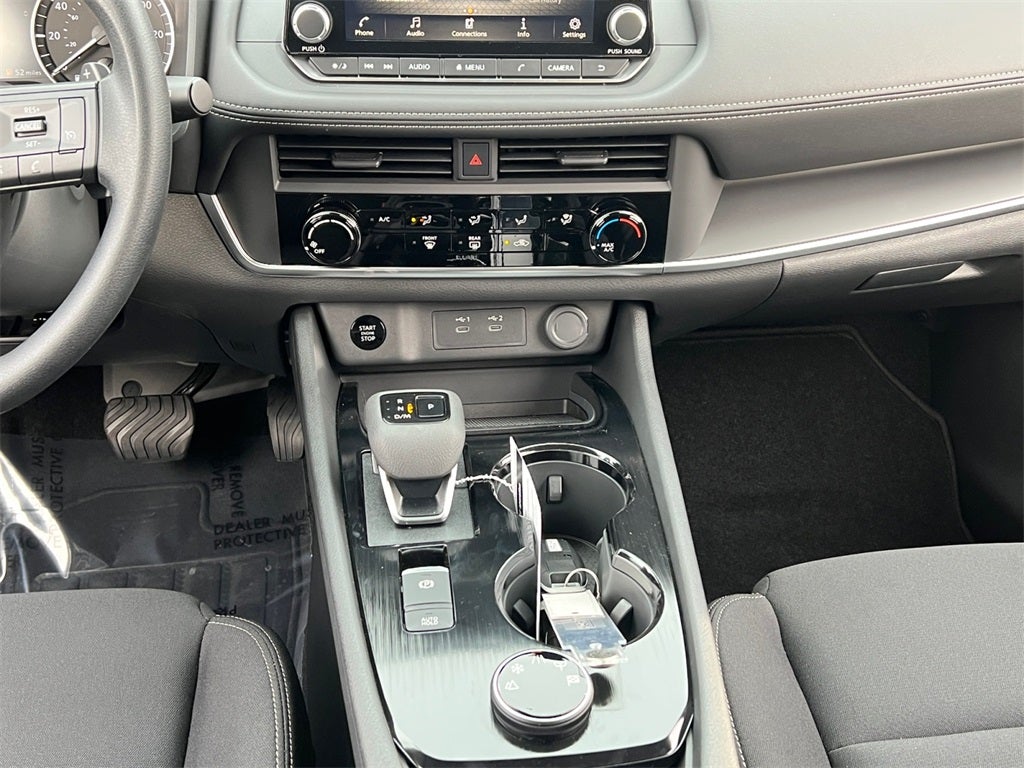 2026 Nissan Rogue S / One Owner / AWD / Splash Guards