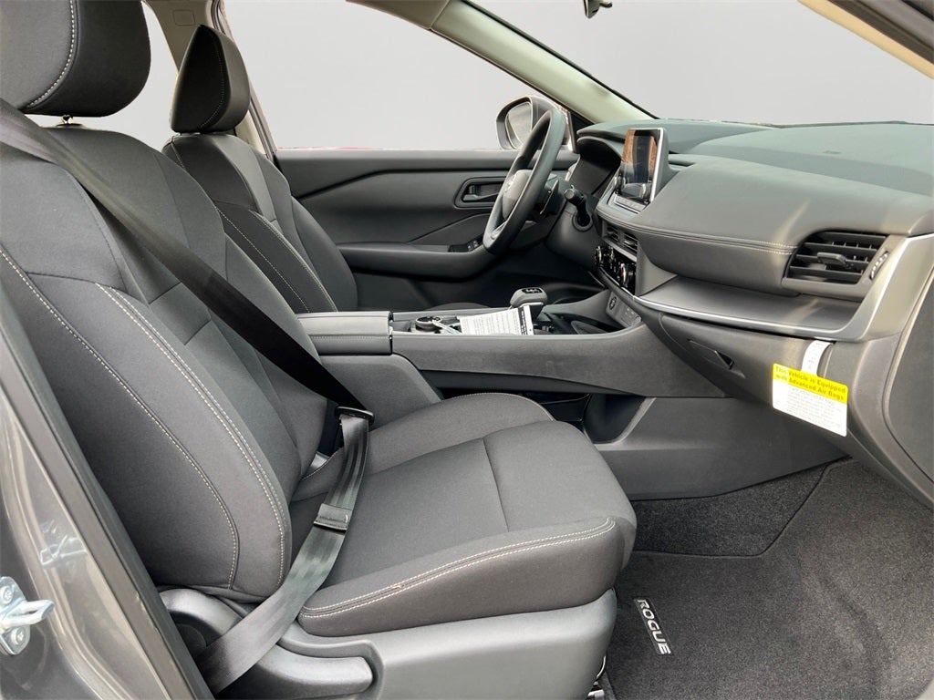 2026 Nissan Rogue S / One Owner / AWD / Splash Guards