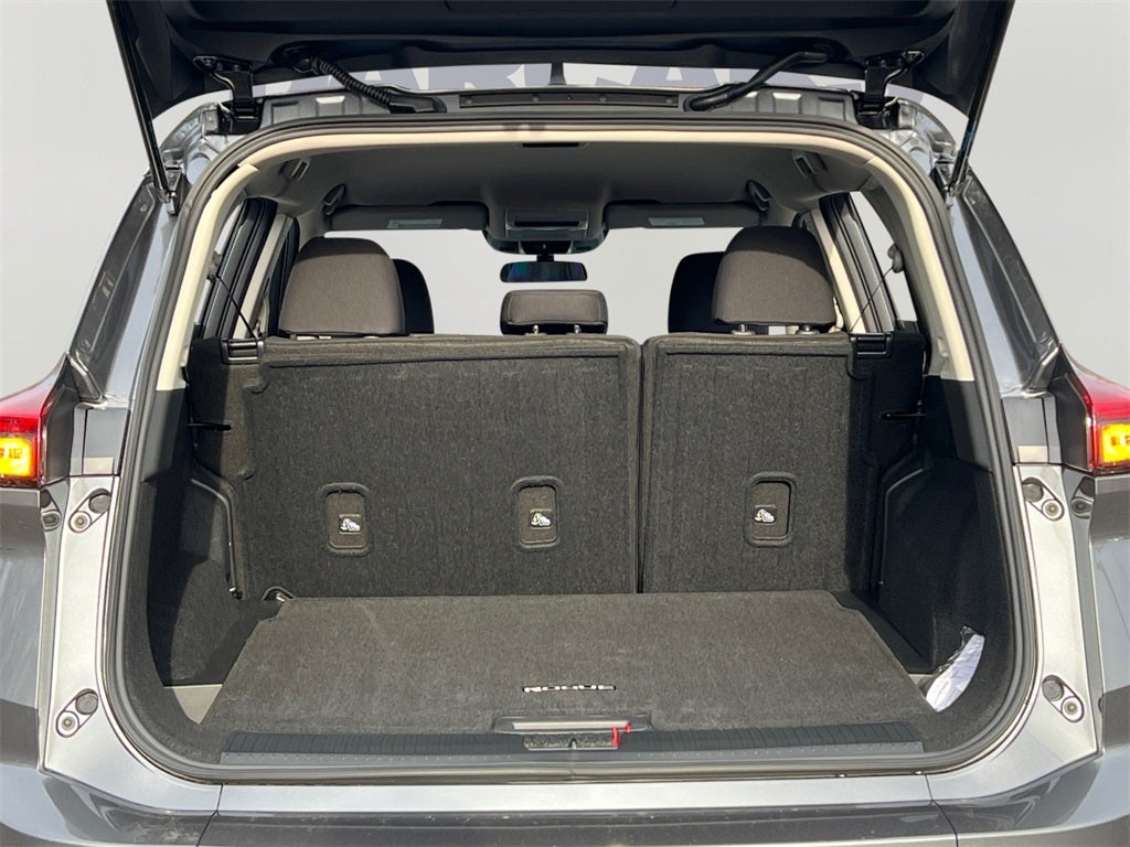 2026 Nissan Rogue S / One Owner / AWD / Splash Guards