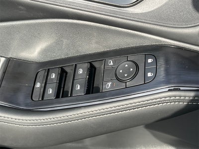 2026 Nissan Rogue SV / Cold Weather