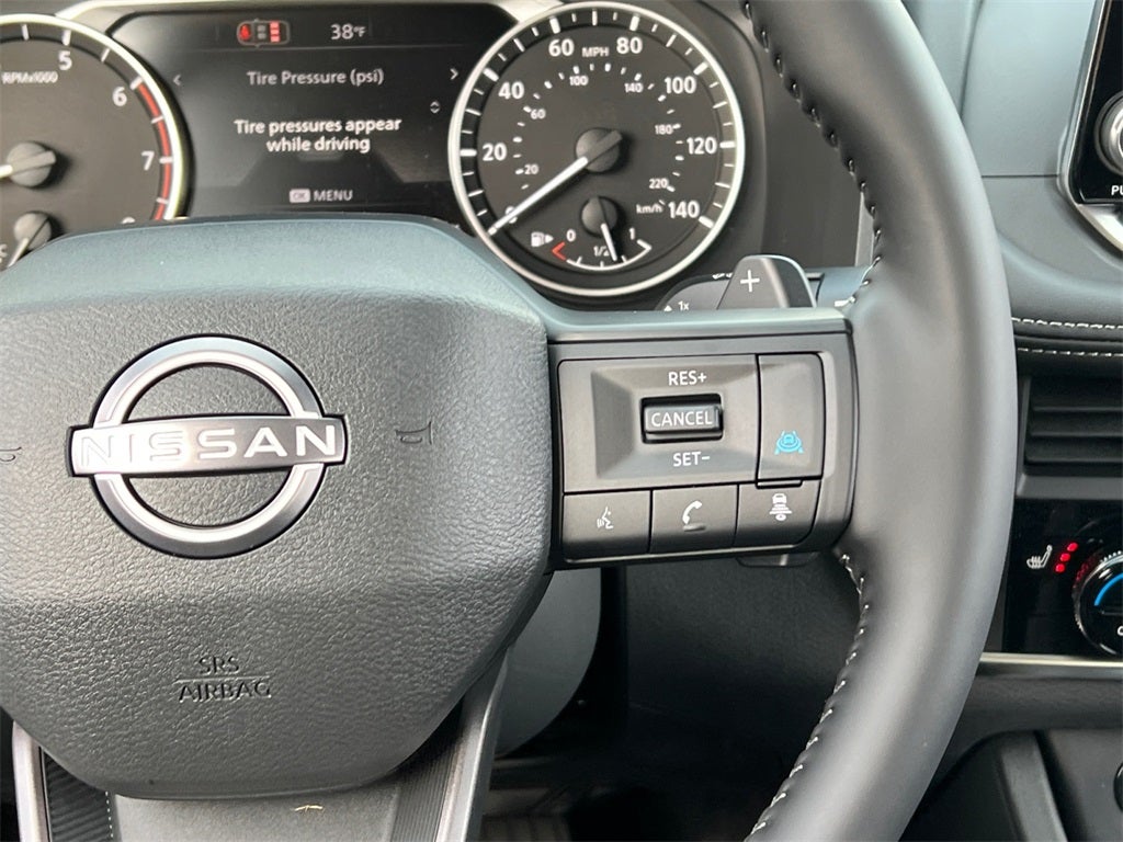2026 Nissan Rogue SV / Cold Weather