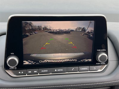 2026 Nissan Rogue SV / Cold Weather