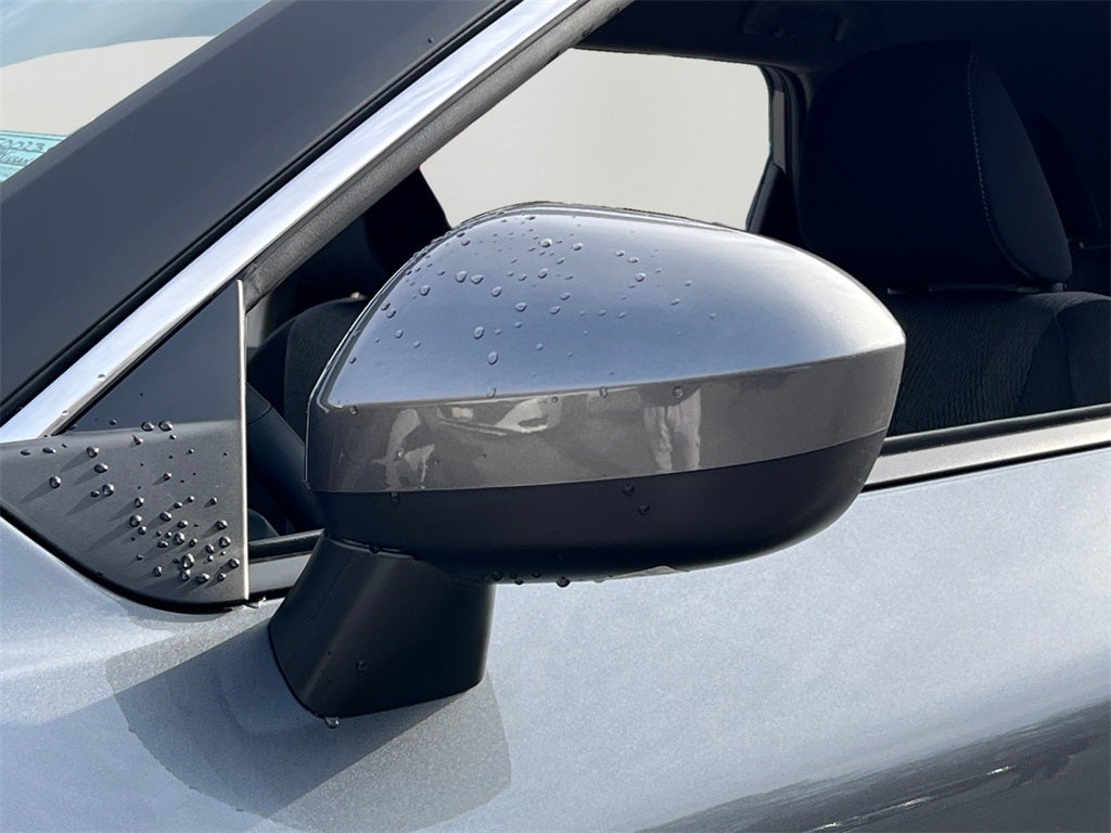 2026 Nissan Rogue SV / Cold Weather