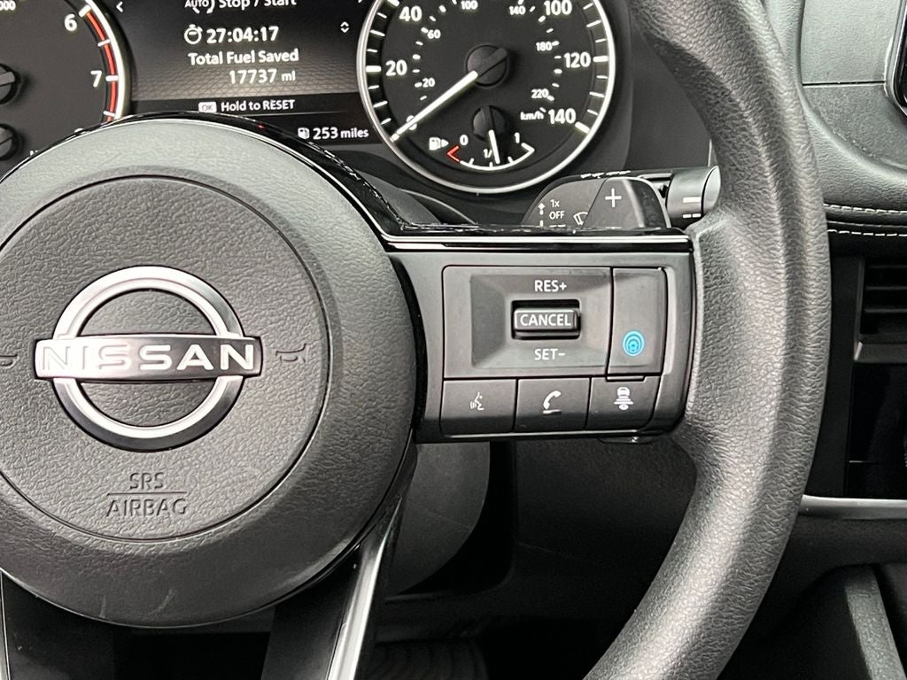 2023 Nissan Rogue SV / One Owner / AWD / Premium Paint / Splash Guards