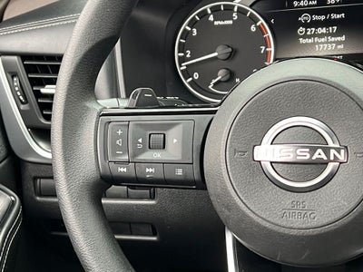2023 Nissan Rogue SV / One Owner / AWD / Premium Paint / Splash Guards