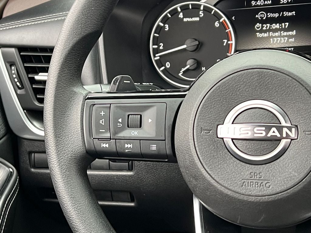 2023 Nissan Rogue SV / One Owner / AWD / Premium Paint / Splash Guards