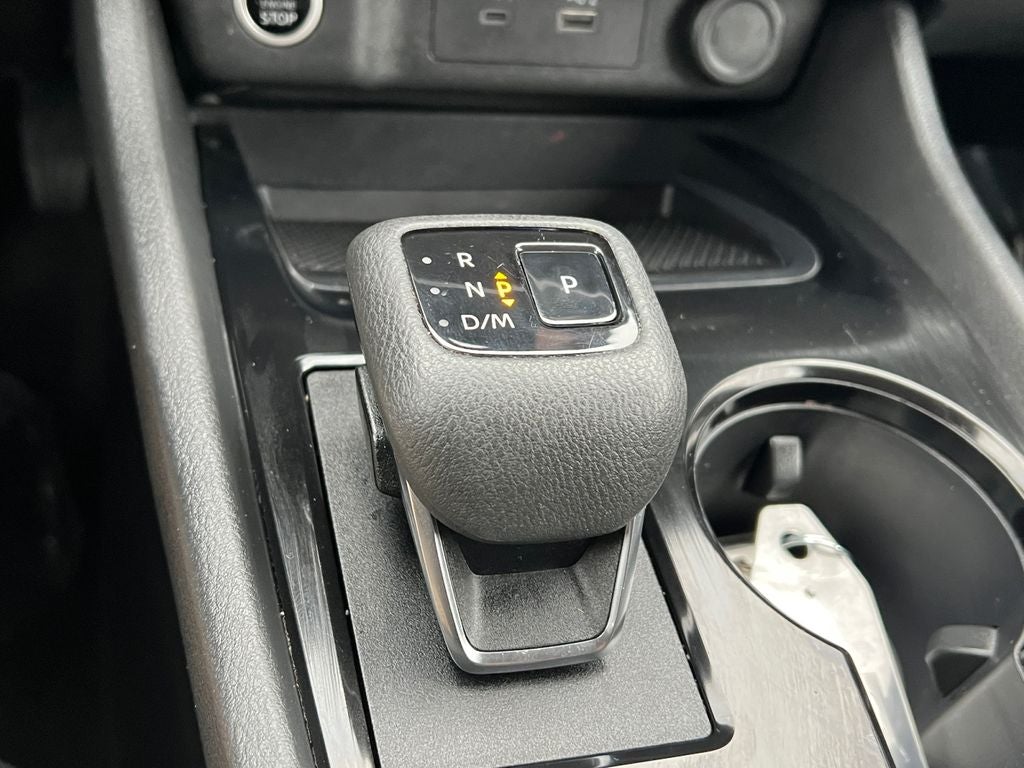 2023 Nissan Rogue SV / One Owner / AWD / Premium Paint / Splash Guards