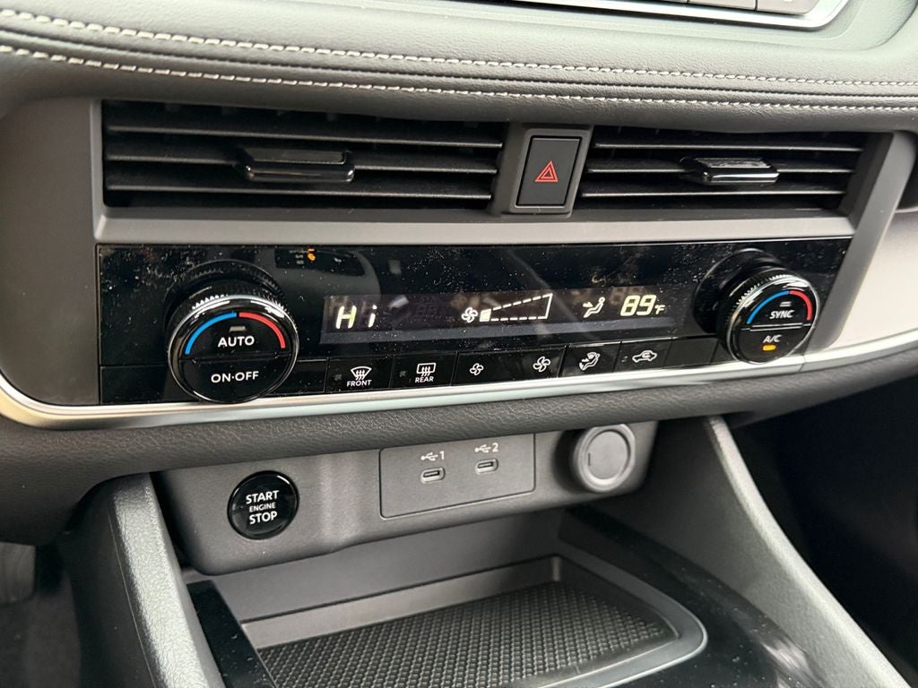 2026 Nissan Rogue SV