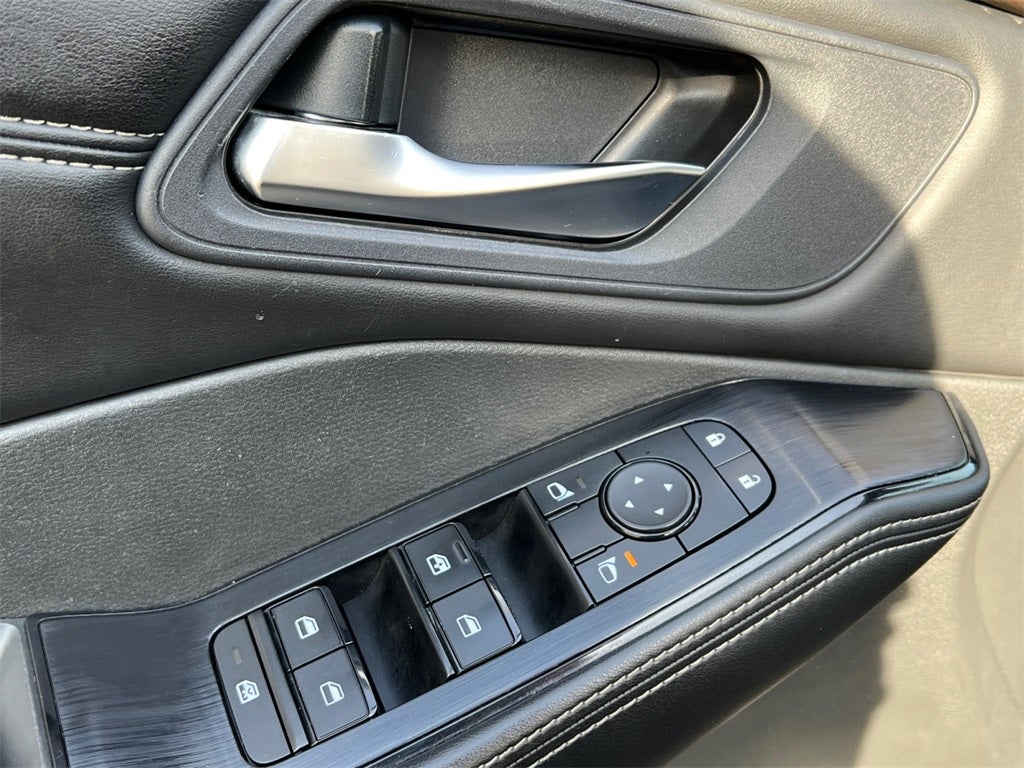 2023 Nissan Rogue SV Premium Package