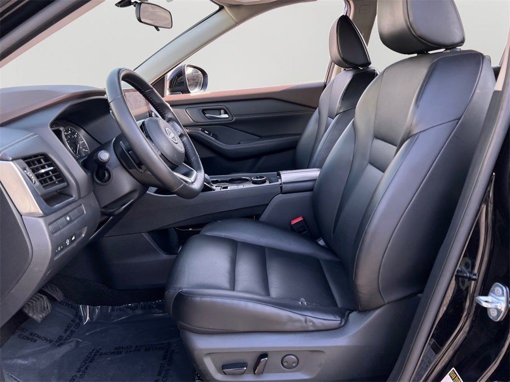 2023 Nissan Rogue SV Premium Package