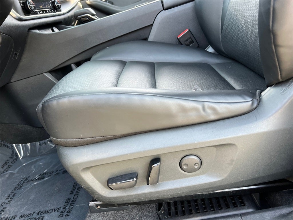 2023 Nissan Rogue SV Premium Package