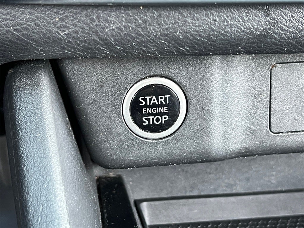 2023 Nissan Rogue SV Premium Package