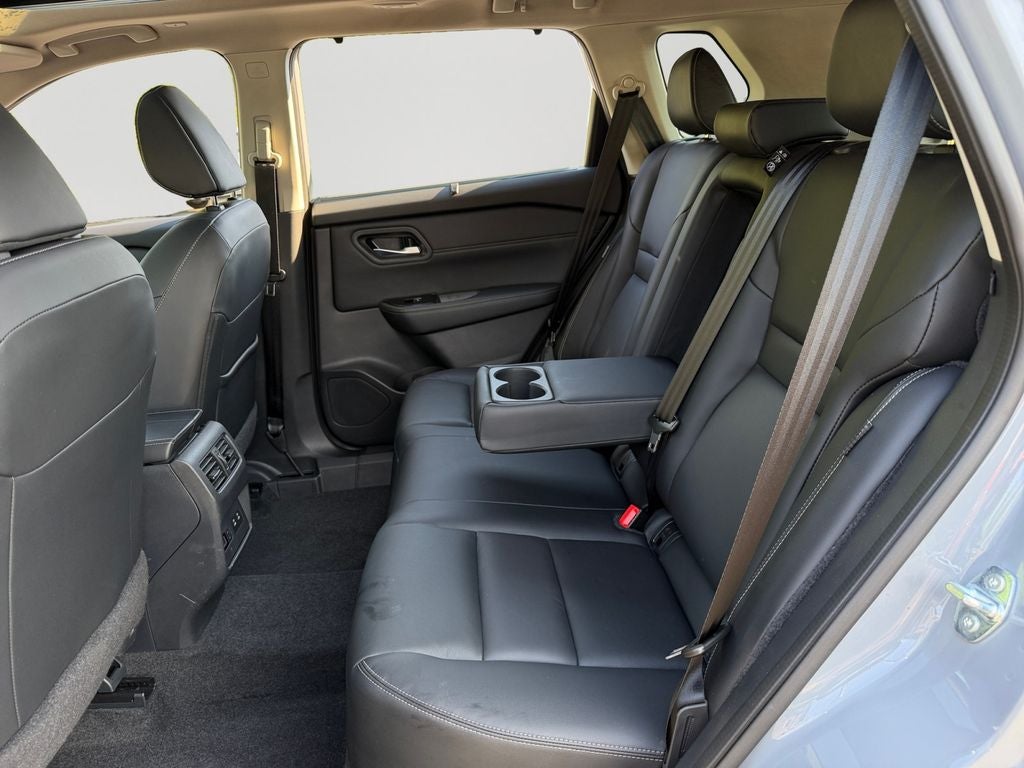 2024 Nissan Rogue SL / One Owner
