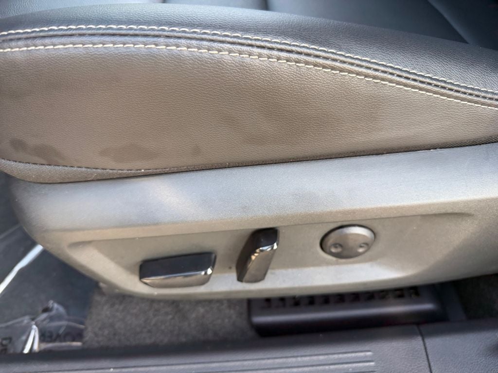 2024 Nissan Rogue SL / One Owner