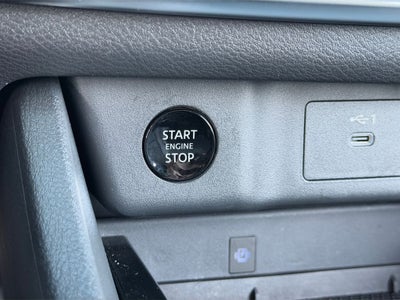 2024 Nissan Rogue SL / One Owner