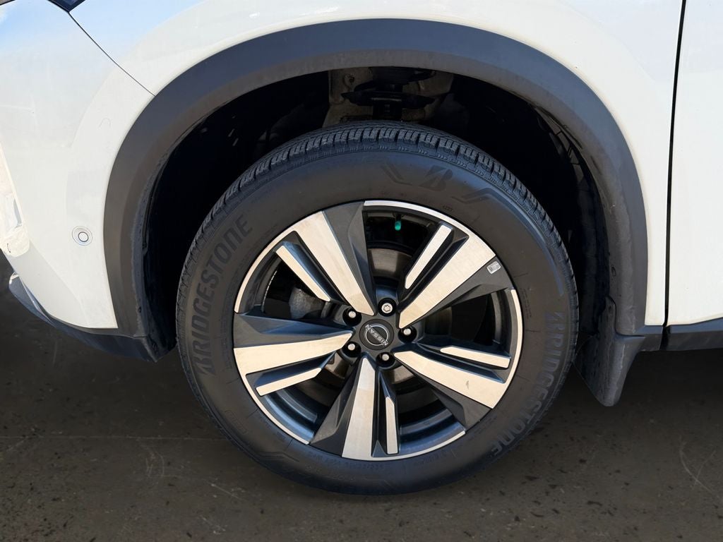 2023 Nissan Rogue SL / One Owner / Premium Package / AWD /