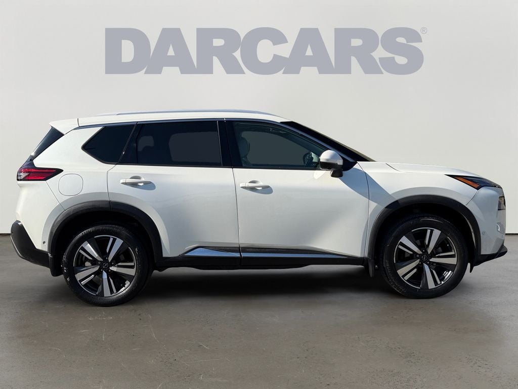 2023 Nissan Rogue SL / One Owner / Premium Package / AWD /