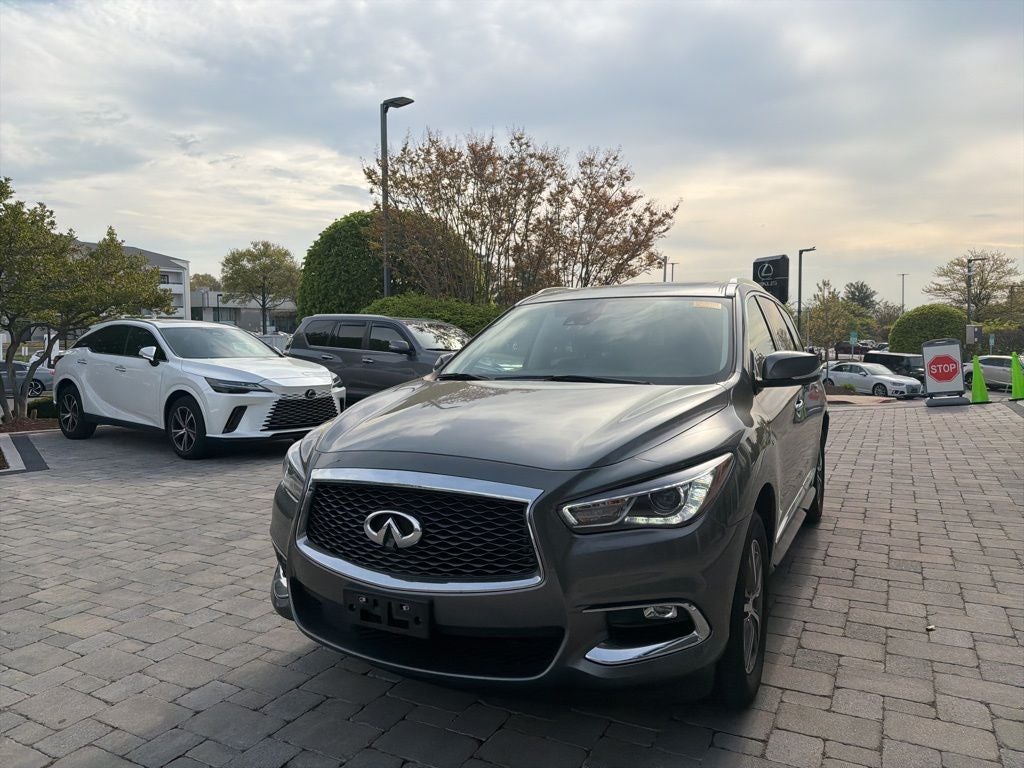 2020 INFINITI QX60 LUXE / ESSENTIAL PACKAGE / NAV.