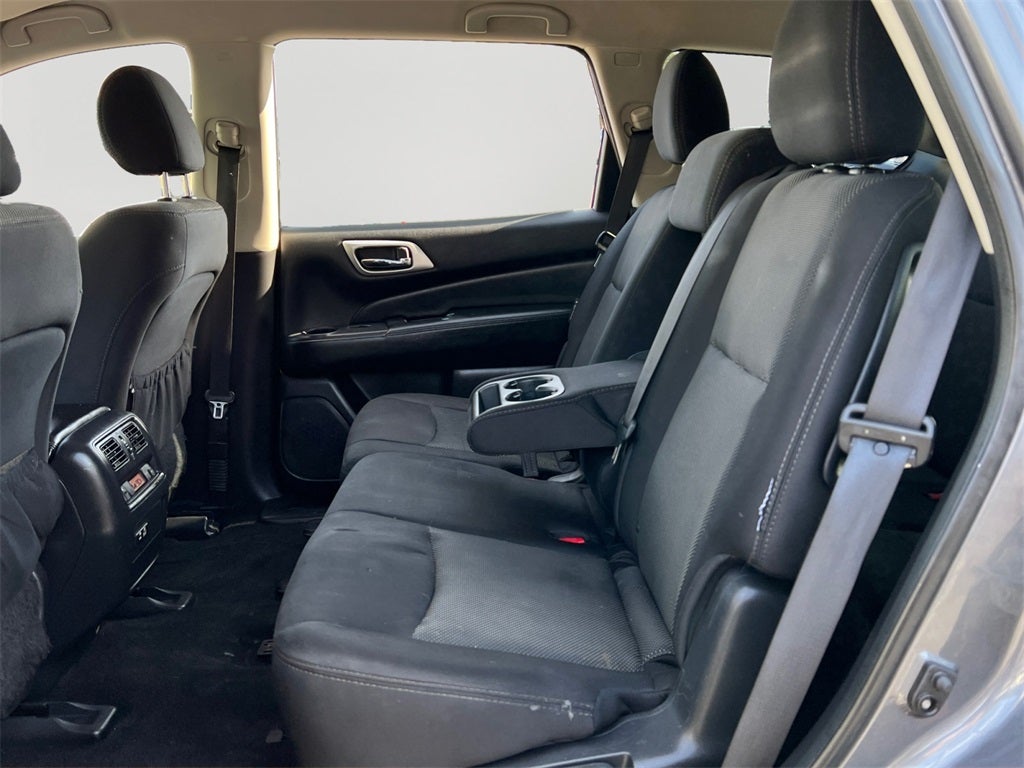 2019 Nissan Pathfinder S