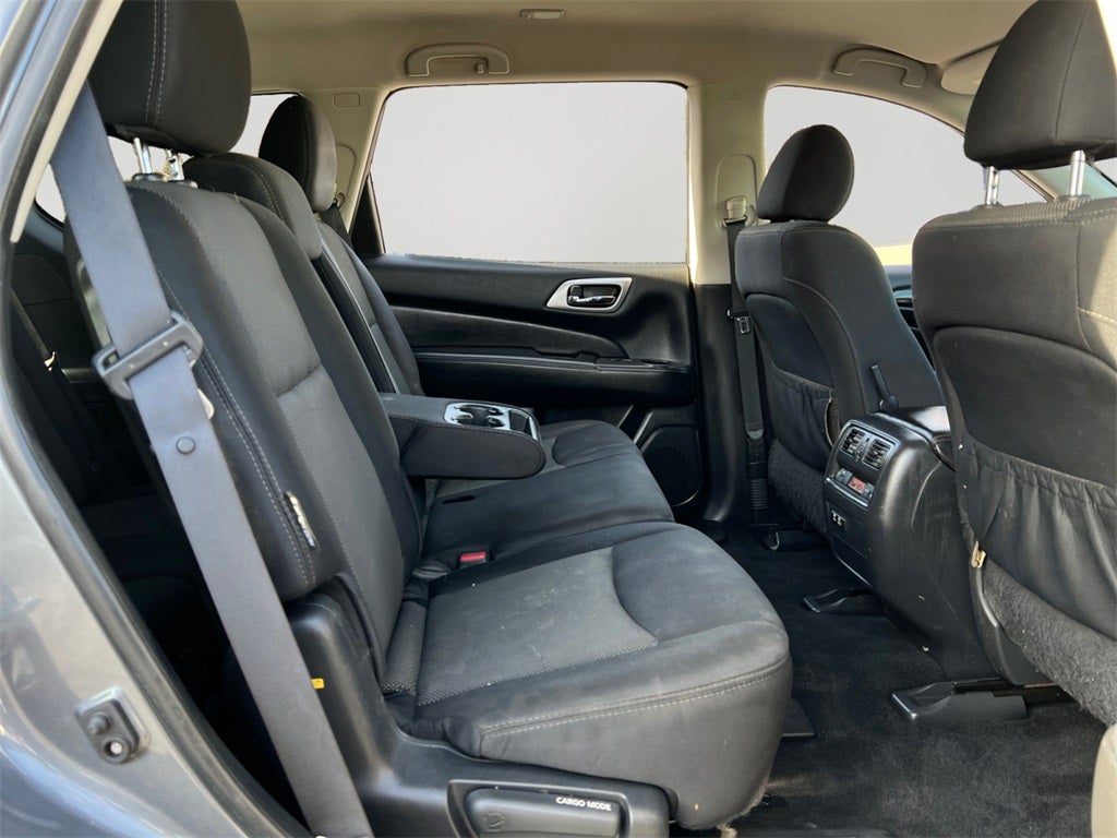 2019 Nissan Pathfinder S