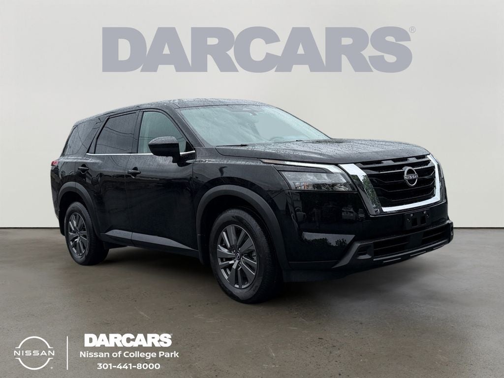 2025 Nissan Pathfinder S / One Owner