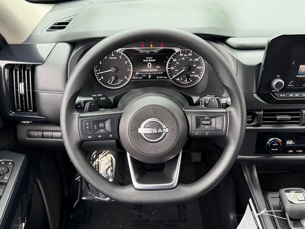 2025 Nissan Pathfinder S / One Owner