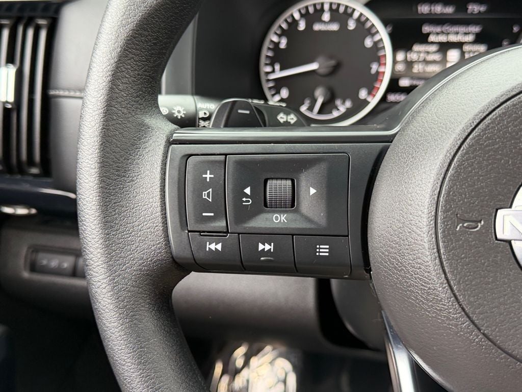 2025 Nissan Pathfinder S / One Owner