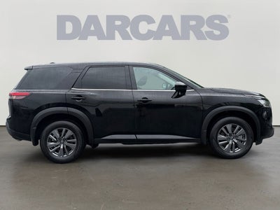 2025 Nissan Pathfinder S / One Owner