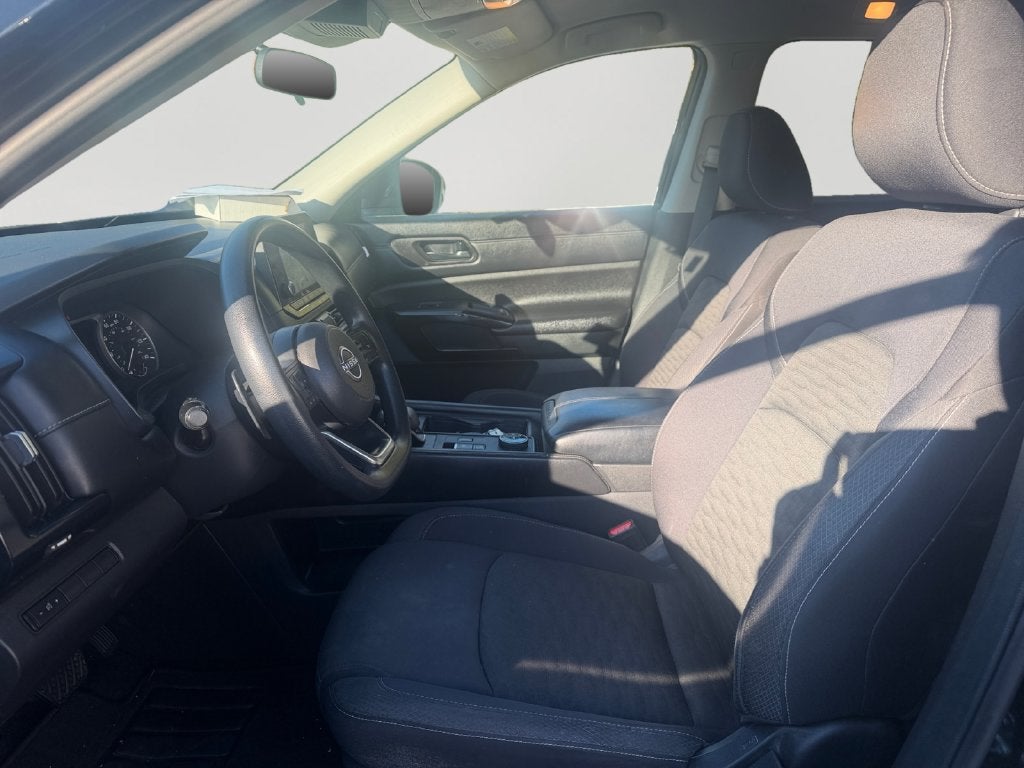 2024 Nissan Pathfinder S