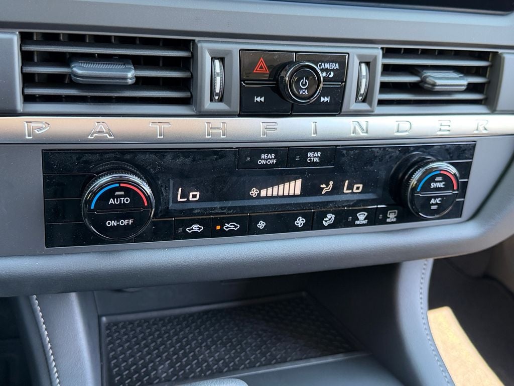 2026 Nissan Pathfinder S