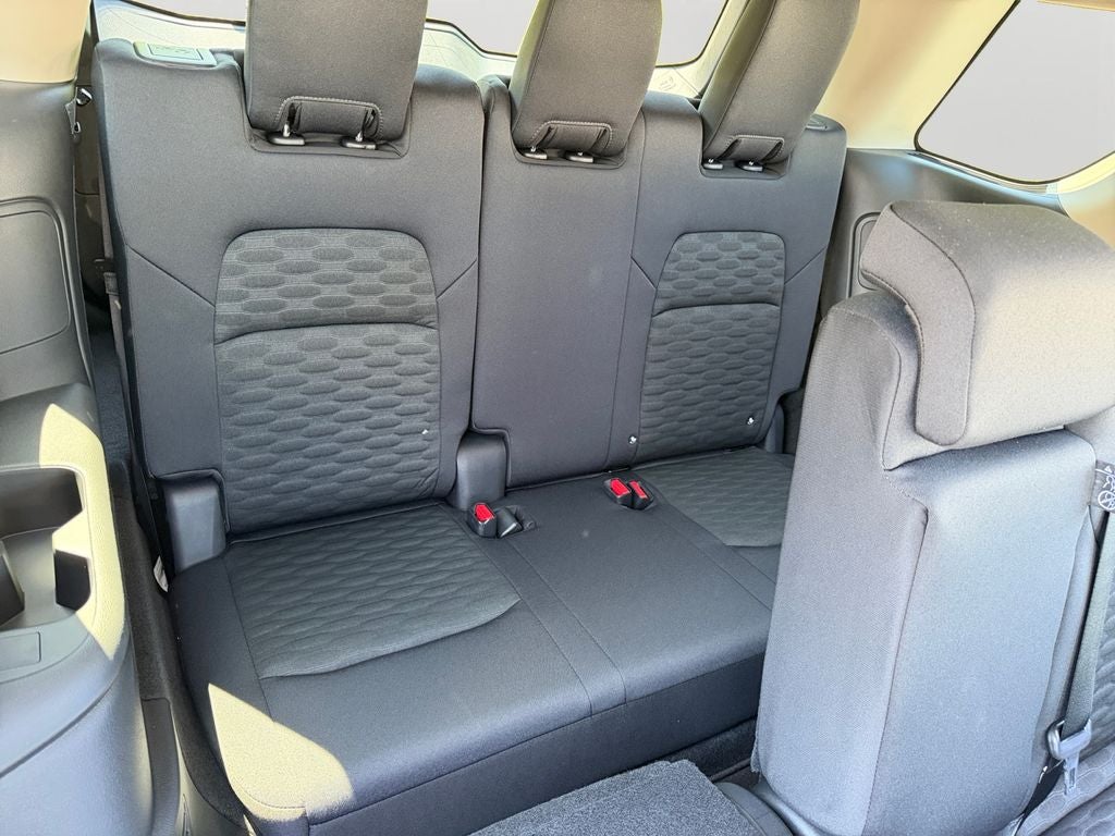 2026 Nissan Pathfinder S