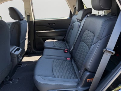 2026 Nissan Pathfinder S