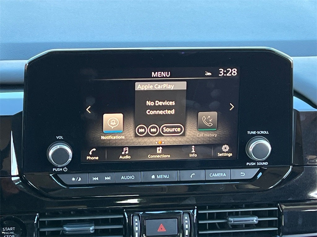 2025 Nissan Pathfinder SV / Premium Package