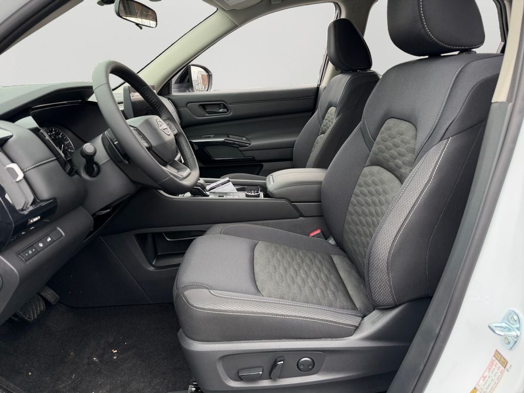 2026 Nissan Pathfinder SV Remote Start