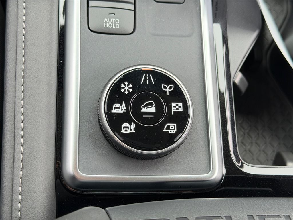 2026 Nissan Pathfinder SV Remote Start