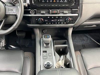 2022 Nissan Pathfinder SL SL Black Package / Cargo Package / Lighting Packag