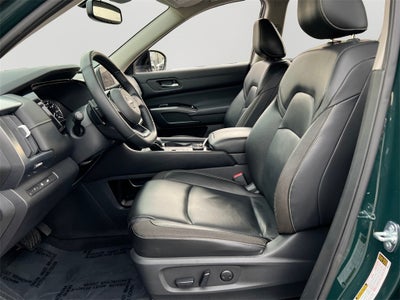 2022 Nissan Pathfinder SL SL Black Package / Cargo Package / Lighting Packag