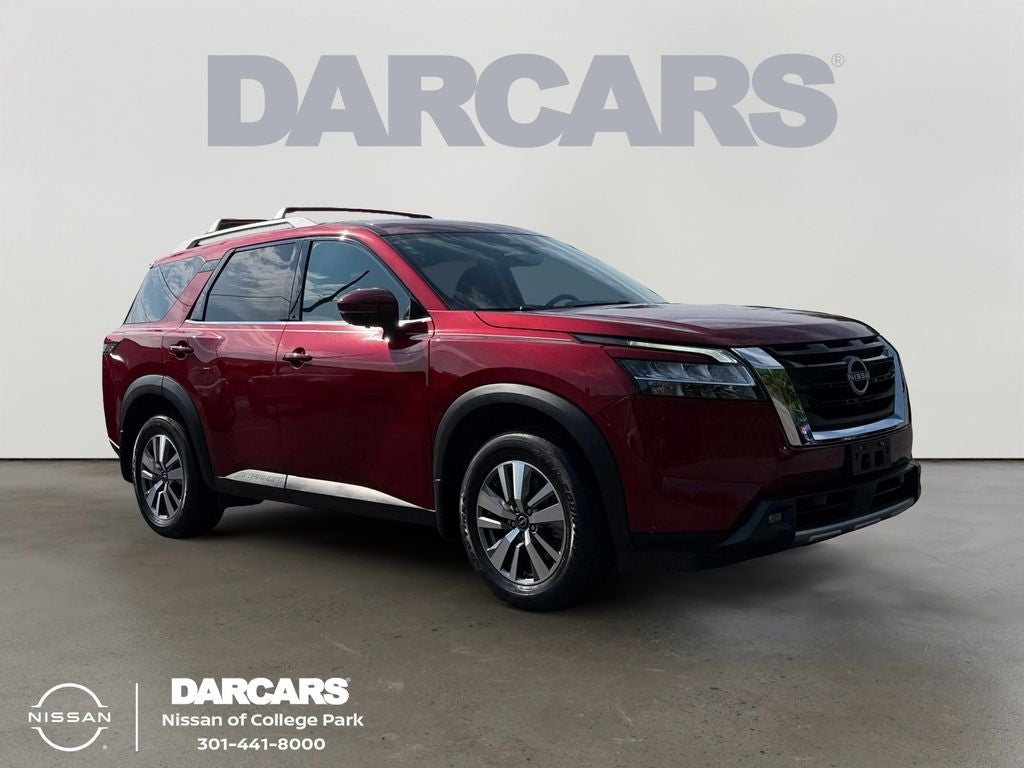 2023 Nissan Pathfinder SL / One Owner