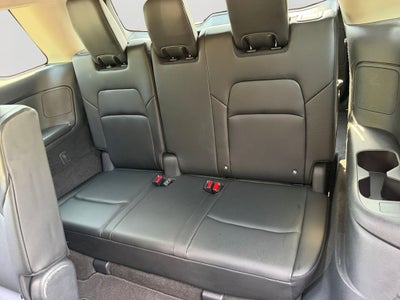 2023 Nissan Pathfinder SL / One Owner