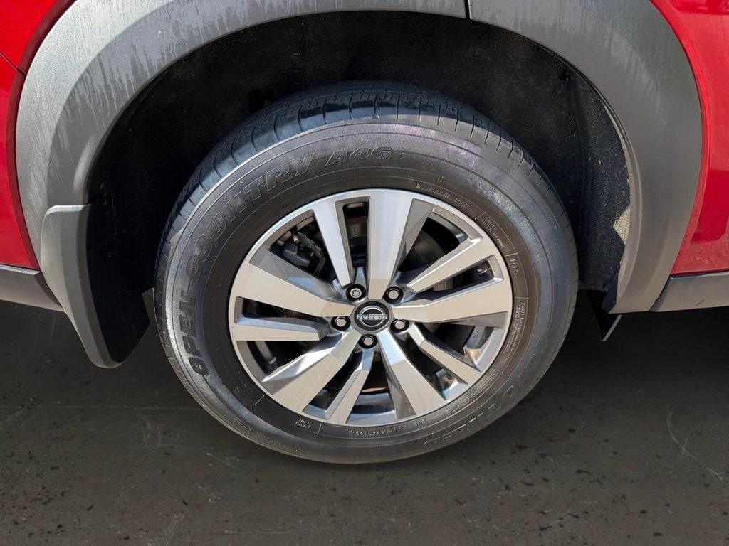 2023 Nissan Pathfinder SL / One Owner
