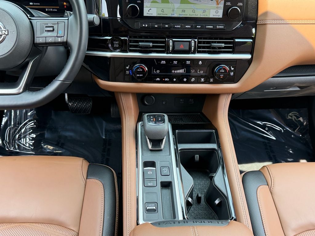 2025 Nissan Pathfinder Platinum / One Owner