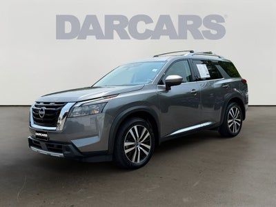 2025 Nissan Pathfinder Platinum / One Owner