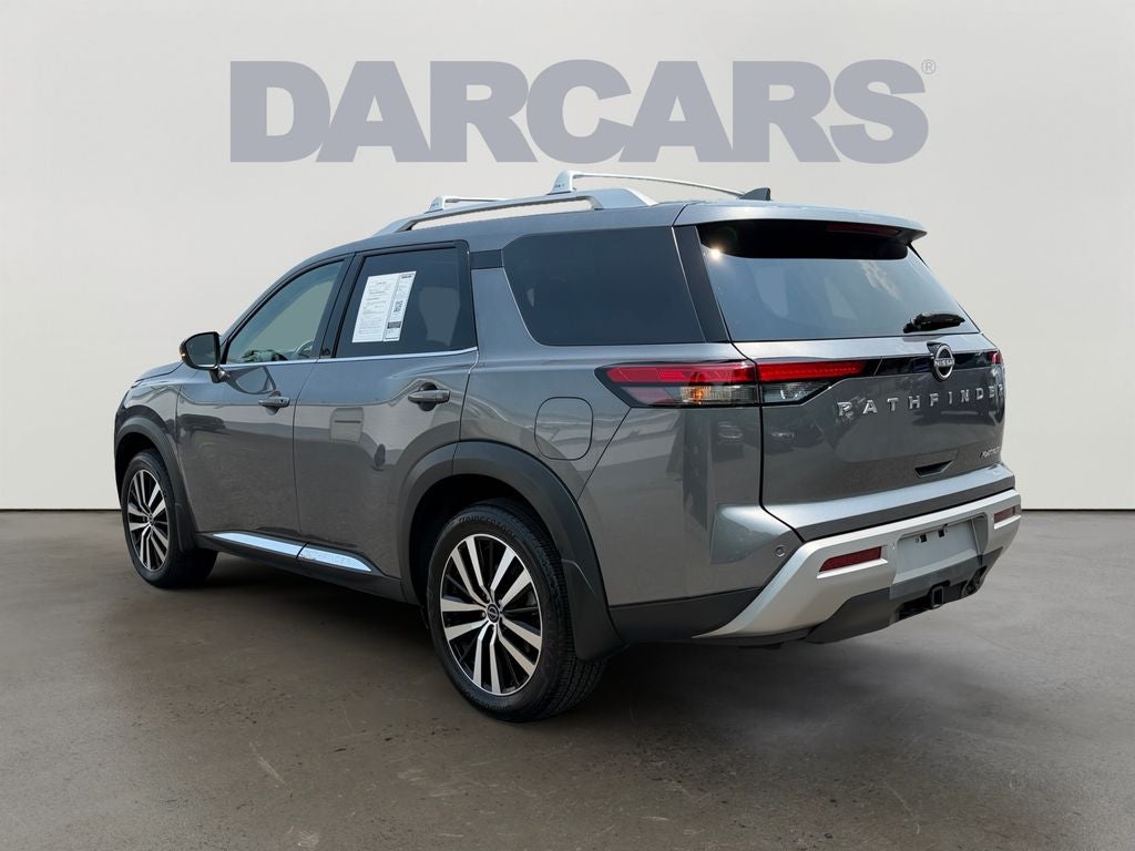 2025 Nissan Pathfinder Platinum / One Owner